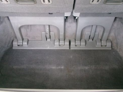 Used 2018 Kia Sedona L image 21