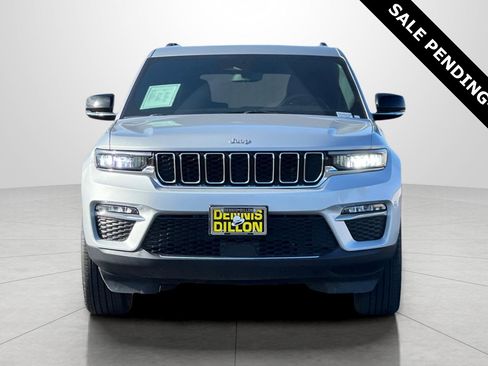 Used 2024 Jeep Grand Cherokee Limited image 10
