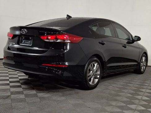 Used 2017 Hyundai Elantra SE FWD image 9