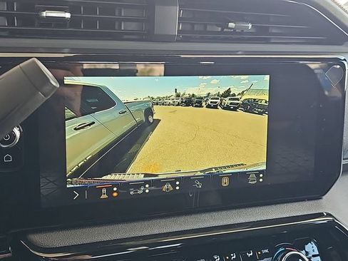 New 2026 GMC Sierra 2500 AT4 w/ AT4 Premium Plus Package AWD/4WD image 14
