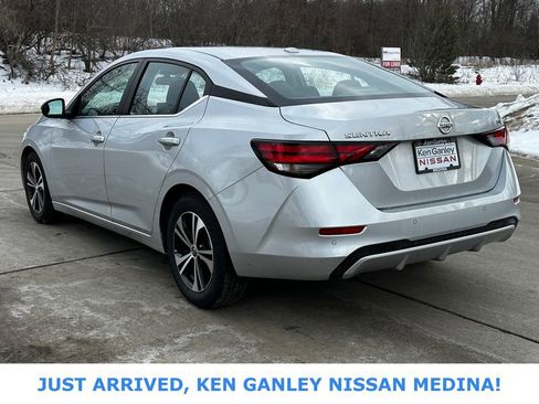 Used 2023 Nissan Sentra SV image 5