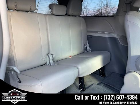 Used 2016 Toyota Sienna AWD image 20