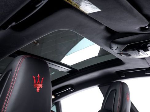 Used 2024 Maserati Levante GT Ultima AWD/4WD image 52