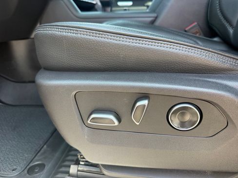 Used 2025 GMC Sierra 1500 Denali AWD/4WD image 26