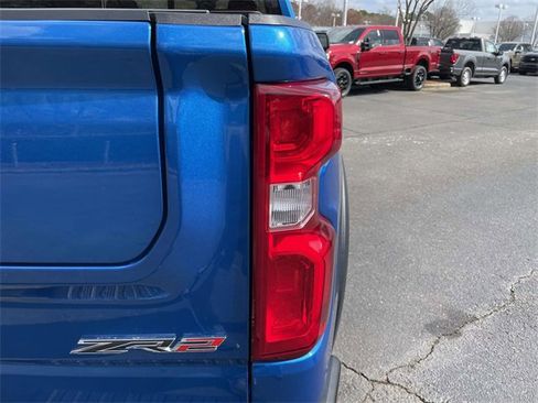 Used 2024 Chevrolet Silverado 1500 ZR2 w/ Technology Package image 35