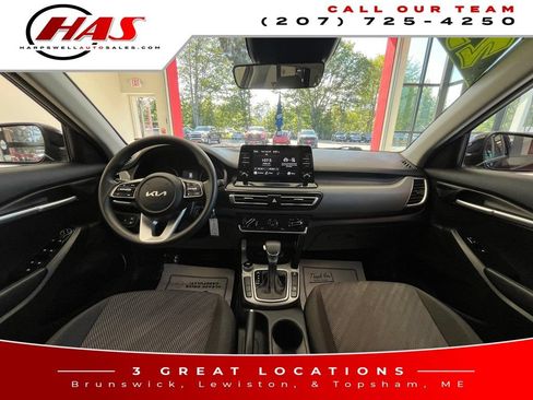 Used 2023 Kia Seltos LX AWD/4WD image 15