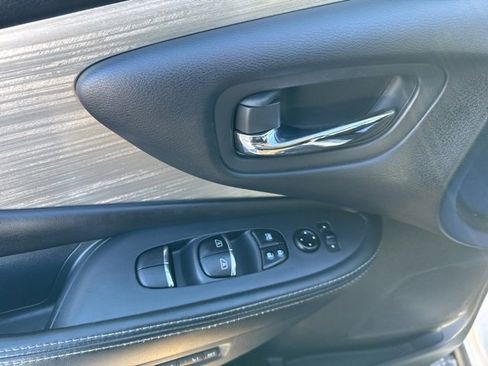 Used 2015 Nissan Murano Platinum image 21