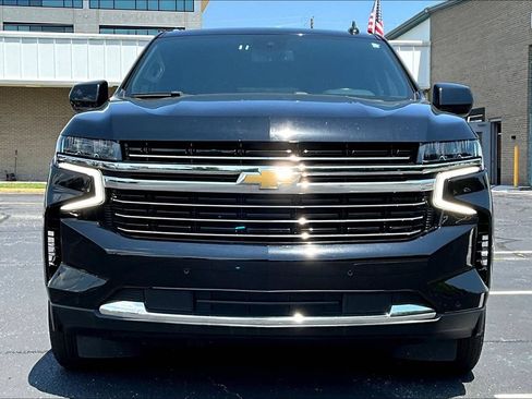 Used 2024 Chevrolet Tahoe LT AWD/4WD image 2