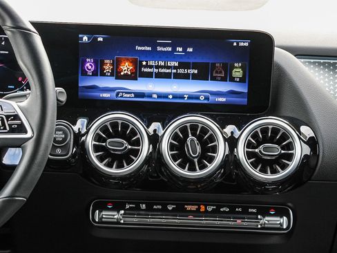 Certified 2025 Mercedes-Benz GLA 250 GLA 250 image 14