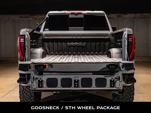 Used 2024 GMC Sierra 3500 AT4 w/ AT4 Premium Plus Package image 9