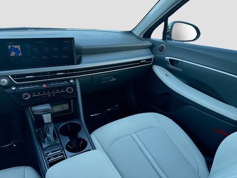 New 2025 Hyundai Sonata SE image 16