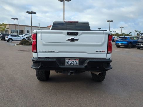 Certified 2025 Chevrolet Silverado 2500 ZR2 image 7