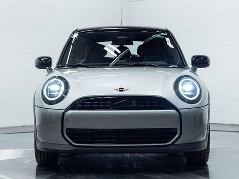 Used 2026 MINI Cooper 4-Door Hardtop FWD image 5