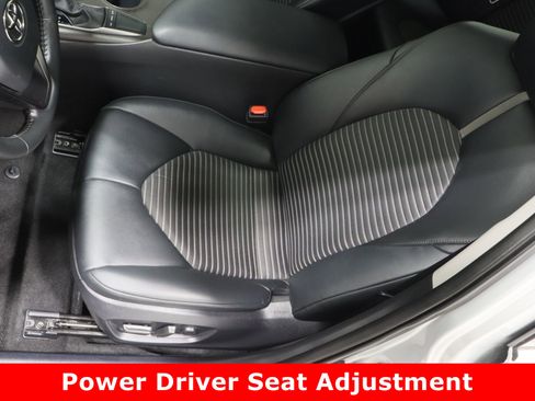 Used 2023 Toyota Camry SE image 15