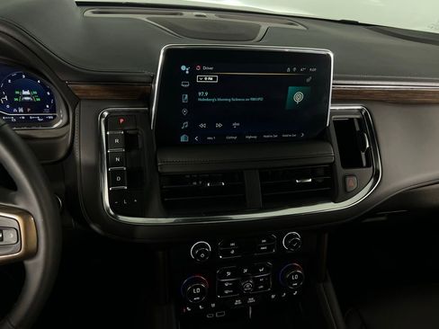 Used 2024 Chevrolet Tahoe High Country w/ Premium Package AWD/4WD image 16