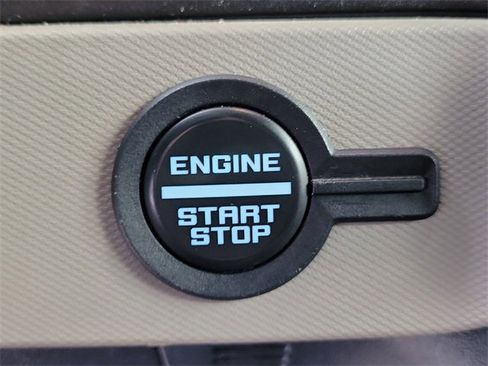 Used 2022 Ford Bronco Wildtrak image 30