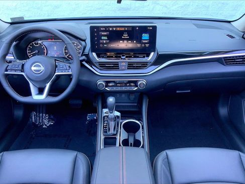 New 2025 Nissan Altima 2.5 SR w/ SR Premium Package image 5