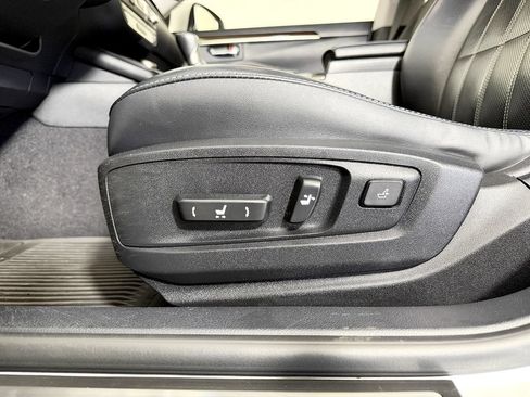 Used 2016 Lexus ES 350 w/ Luxury Package w/Wood Trim FWD image 33