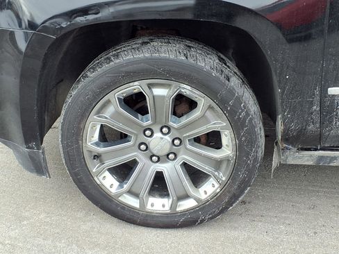 Used 2015 GMC Yukon Denali image 30