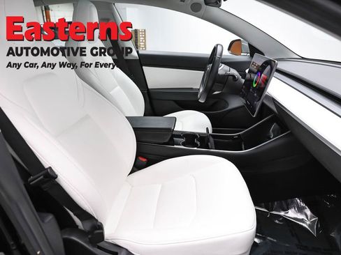 Used 2018 Tesla Model 3 Long Range image 18