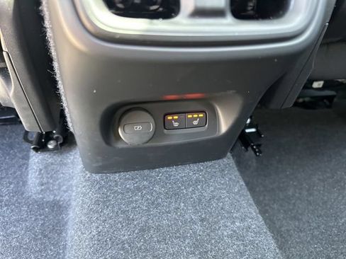 Certified 2026 Volvo XC40 B5 Plus AWD/4WD image 14