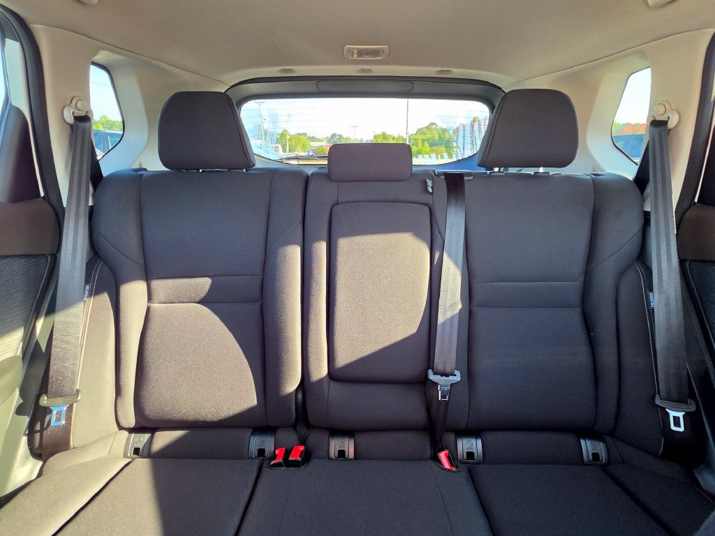 Used 2023 Nissan Rogue S AWD/4WD image 29