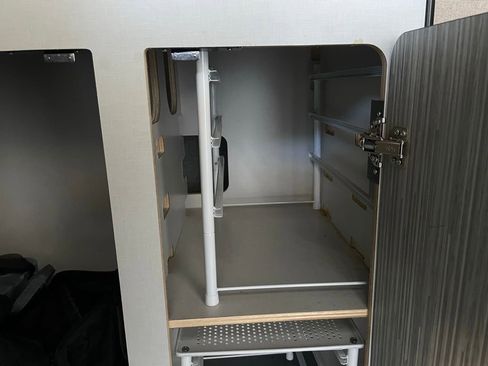 Used 2022 Mercedes-Benz Sprinter 3500 image 32