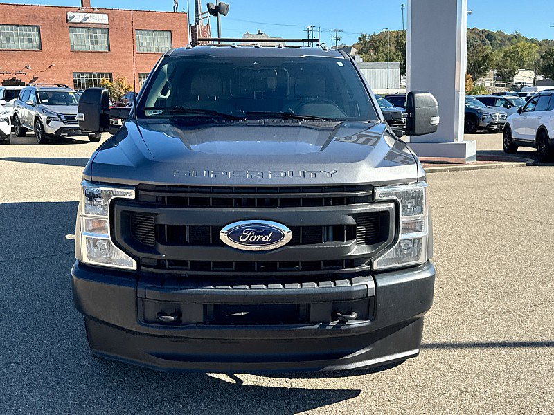 Used 2022 Ford F250 XL w/ Power Equipment Group AWD/4WD image 2