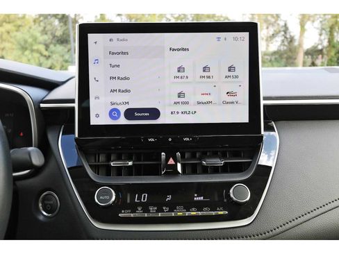 Used 2025 Toyota Corolla XLE image 22