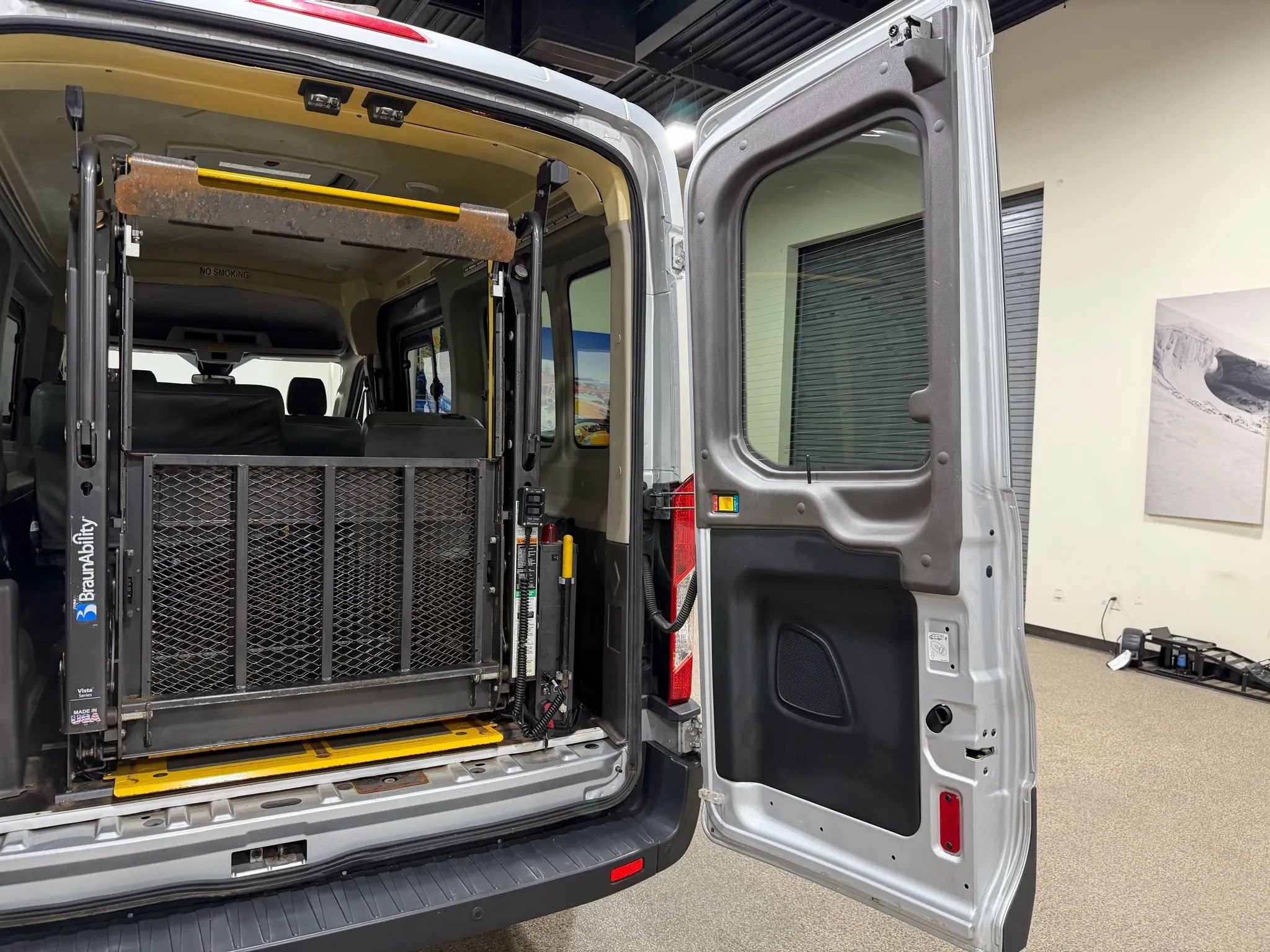 Used 2015 Ford Transit 250 148 Medium Roof RWD image 43
