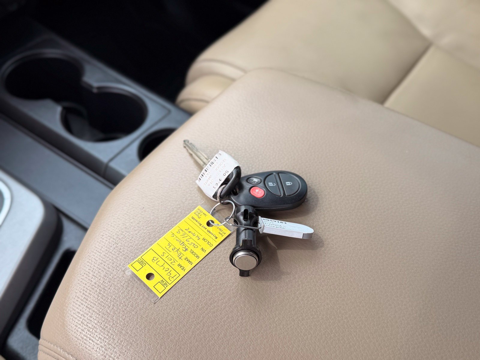 Used 2015 Toyota Sequoia Platinum RWD image 51