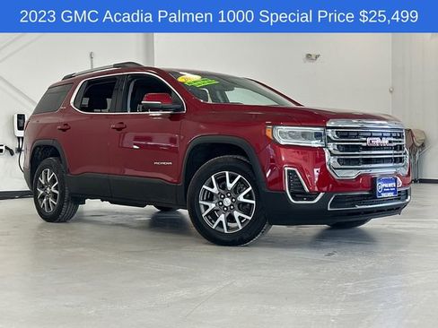 Used 2023 GMC Acadia SLE w/ Driver Convenience Package image 3