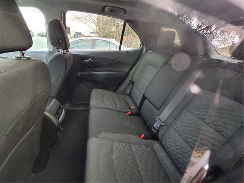Used 2018 Chevrolet Equinox LT w/ Sun & Infotainment Package image 10