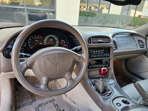 Used 2003 Chevrolet Corvette Convertible w/ Preferred Equipment Group1 image 21