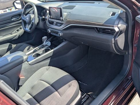 Certified 2024 Nissan Altima 2.5 SV image 18