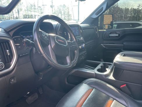 Used 2022 GMC Sierra 2500 AT4 w/ AT4 Premium Plus Package image 8