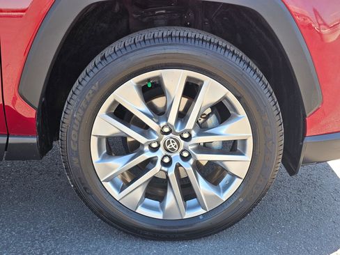 Used 2023 Toyota RAV4 XLE Premium AWD/4WD image 9