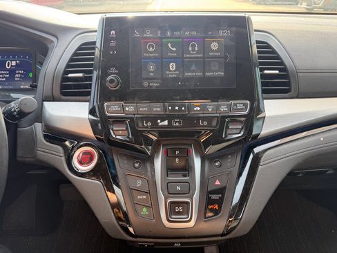 Used 2024 Honda Odyssey Touring image 19