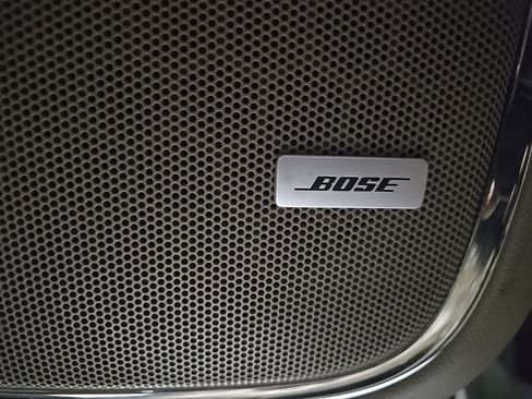 Used 2016 Chevrolet Tahoe LT image 5