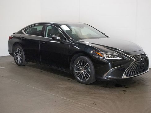 Used 2022 Lexus ES 250 w/ Premium Package AWD/4WD image 1