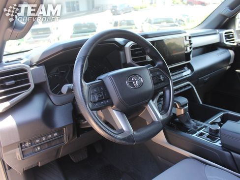 Used 2025 Toyota Tundra SR5 AWD/4WD image 12