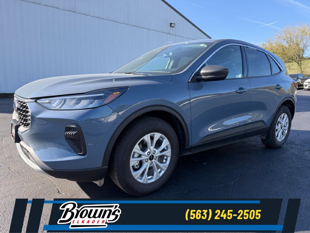 Used 2024 Ford Escape Active w/ Tech Pack #1 AWD/4WD image 1
