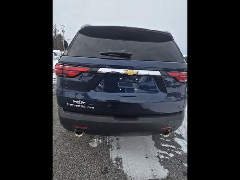 Used 2023 Chevrolet Traverse LT image 7