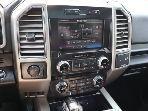 Used 2015 Ford F150 Lariat w/ Equipment Group 502A Luxury AWD/4WD image 24