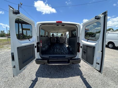 Used 2018 Nissan NV 3500 S RWD image 14