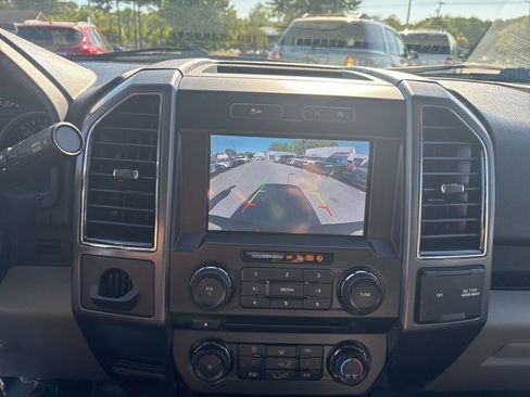 Used 2018 Ford F150 XLT w/ Equipment Group 302A Luxury image 39