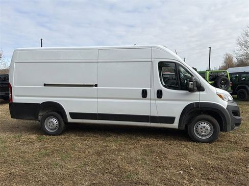 New 2026 RAM ProMaster 3500 w/ Convenience Group image 13