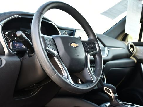Used 2022 Chevrolet Blazer LT FWD image 14