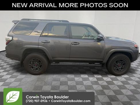 Used 2023 Toyota 4Runner TRD Off-Road Premium AWD/4WD image 9