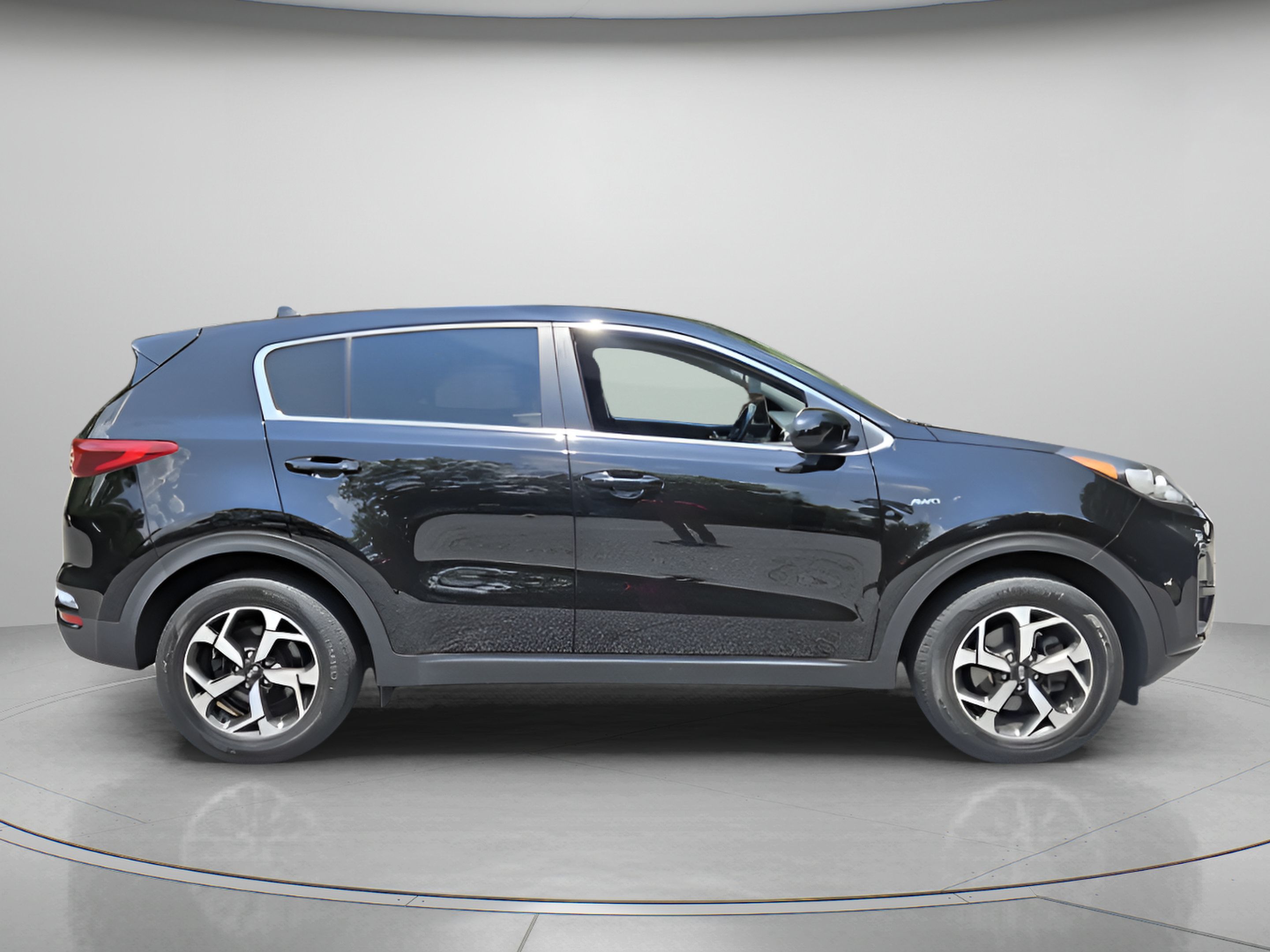 Used 2020 Kia Sportage LX AWD/4WD image 6